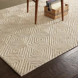 Amazon Brand – Rivet Contemporary Diamond Patterned Area Rug, 5'9" x 3'9", Taupe, Ivory