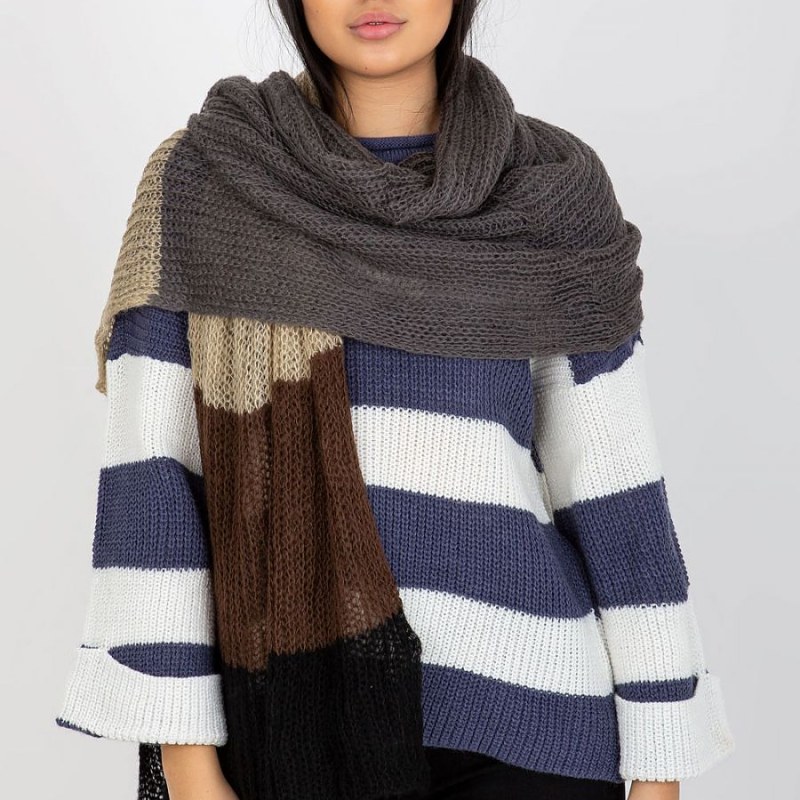 Shawl model 185901 AT
