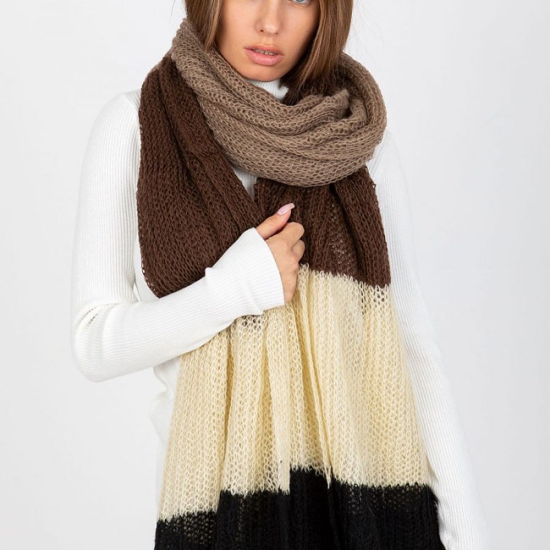 Shawl model 185902 AT