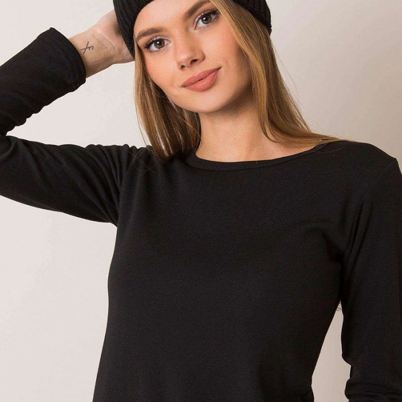 Cap model 187436 Rue Paris