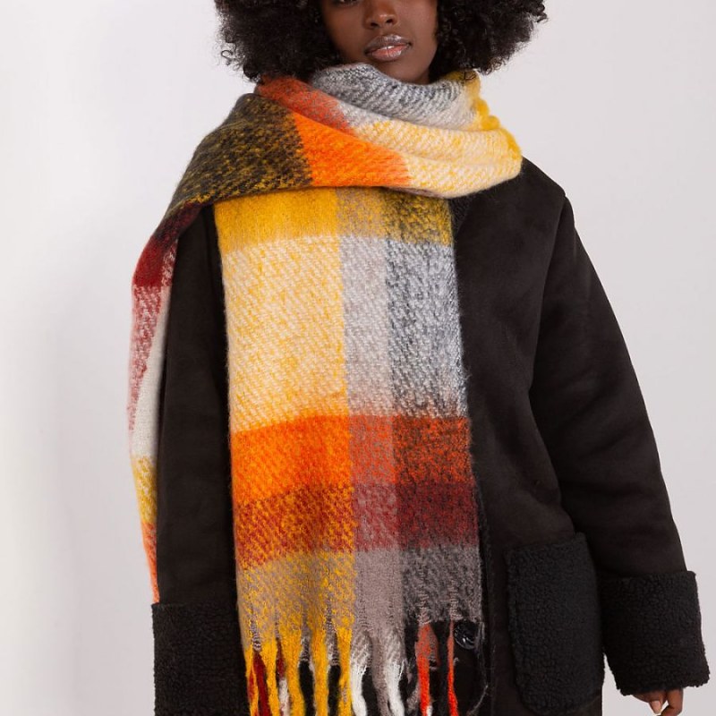 Shawl model 190541 AT