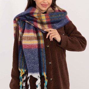 Shawl model 202581 AT